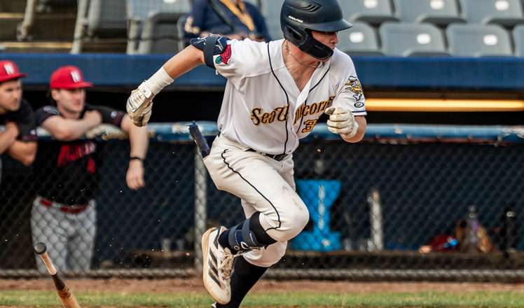 Sea Unicorns Take Down Bees In Another Crucial Win Toward Playoff Position